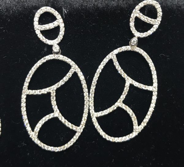 Hanging Earrings 025