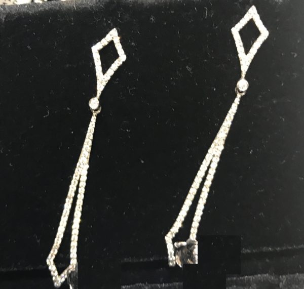 Hanging Earrings 030